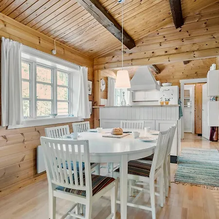 Дом отдыха Pet Friendly In With Wifi